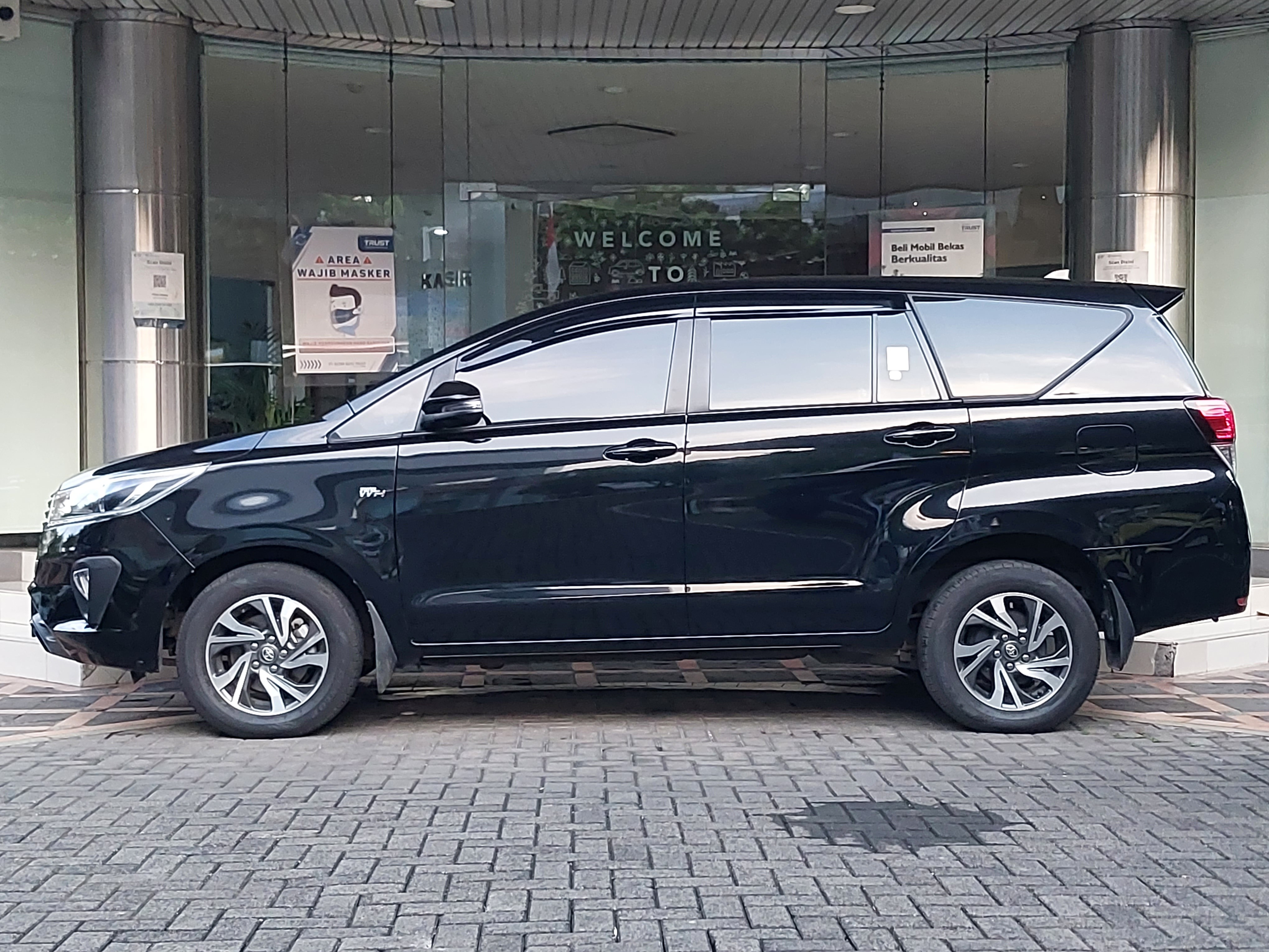 Second Hand 2022 Toyota Kijang Innova Second Hand 2022 Toyota Kijang Innova