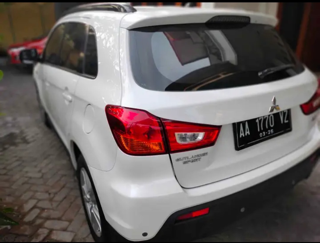 2012 Mitsubishi Outlander Sport 2012 Mitsubishi Outlander Sport