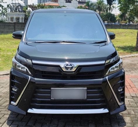 2017 Toyota Voxy Bekas 2017 Toyota Voxy Bekas