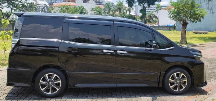 2017 Toyota Voxy 2017 Toyota Voxy