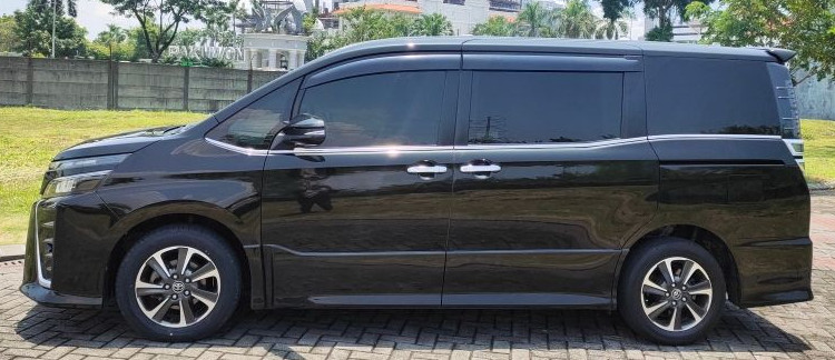 2017 Toyota Voxy 2017 Toyota Voxy