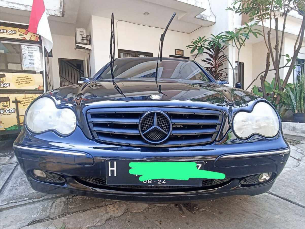 2003 Mercedes Benz C-Class Sedan Bekas 2003 Mercedes Benz C-Class Sedan Bekas