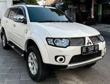 Second Hand 2015 Mitsubishi Pajero Sport  Second Hand 2015 Mitsubishi Pajero Sport