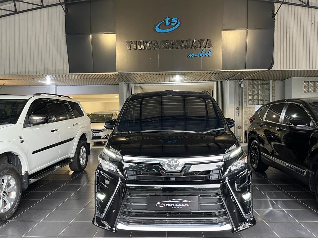 Second Hand 2018 Toyota Voxy Second Hand 2018 Toyota Voxy