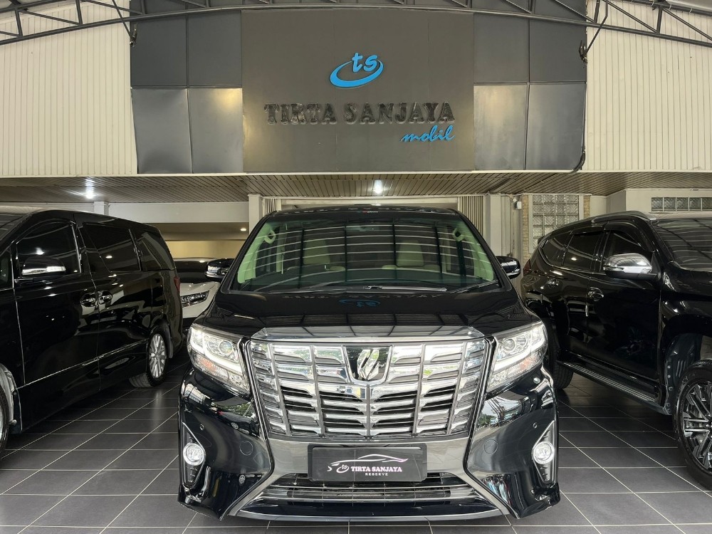 2015 Toyota Alphard