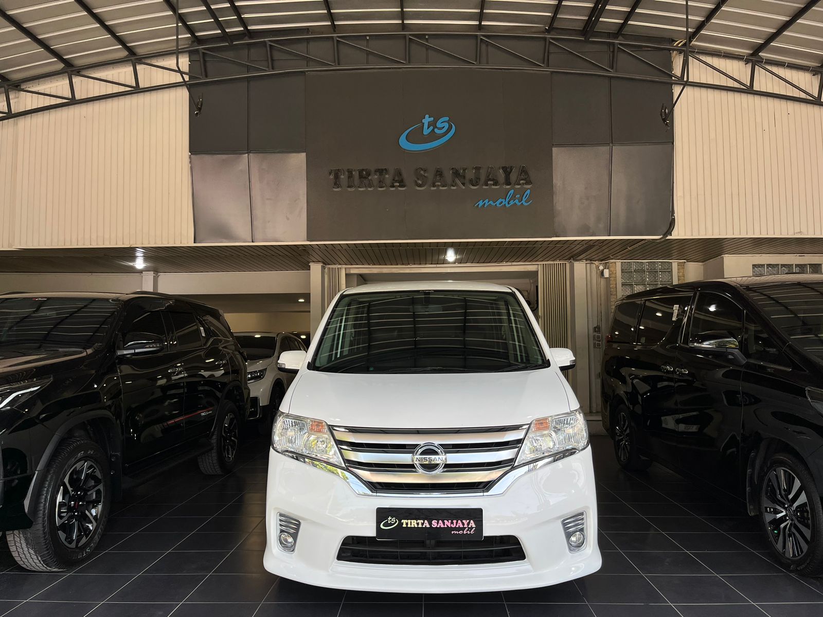2013 Nissan Serena