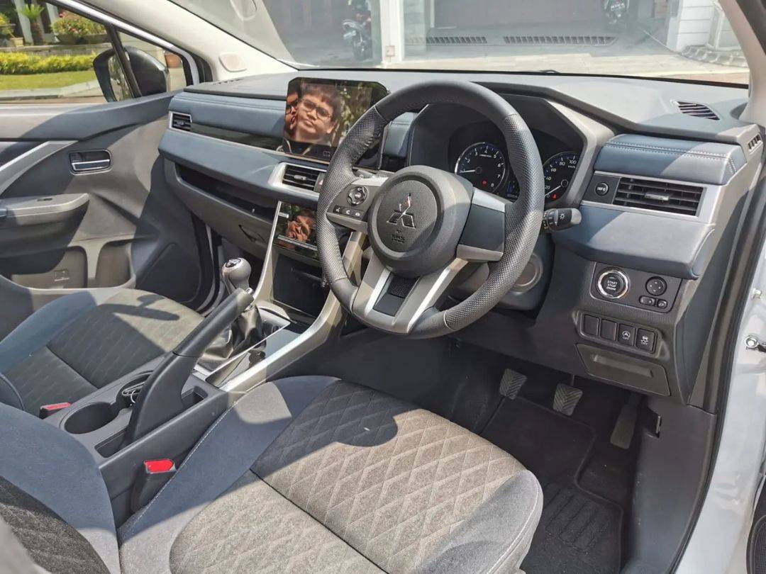 2022 Mitsubishi Xpander Cross 2022 Mitsubishi Xpander Cross