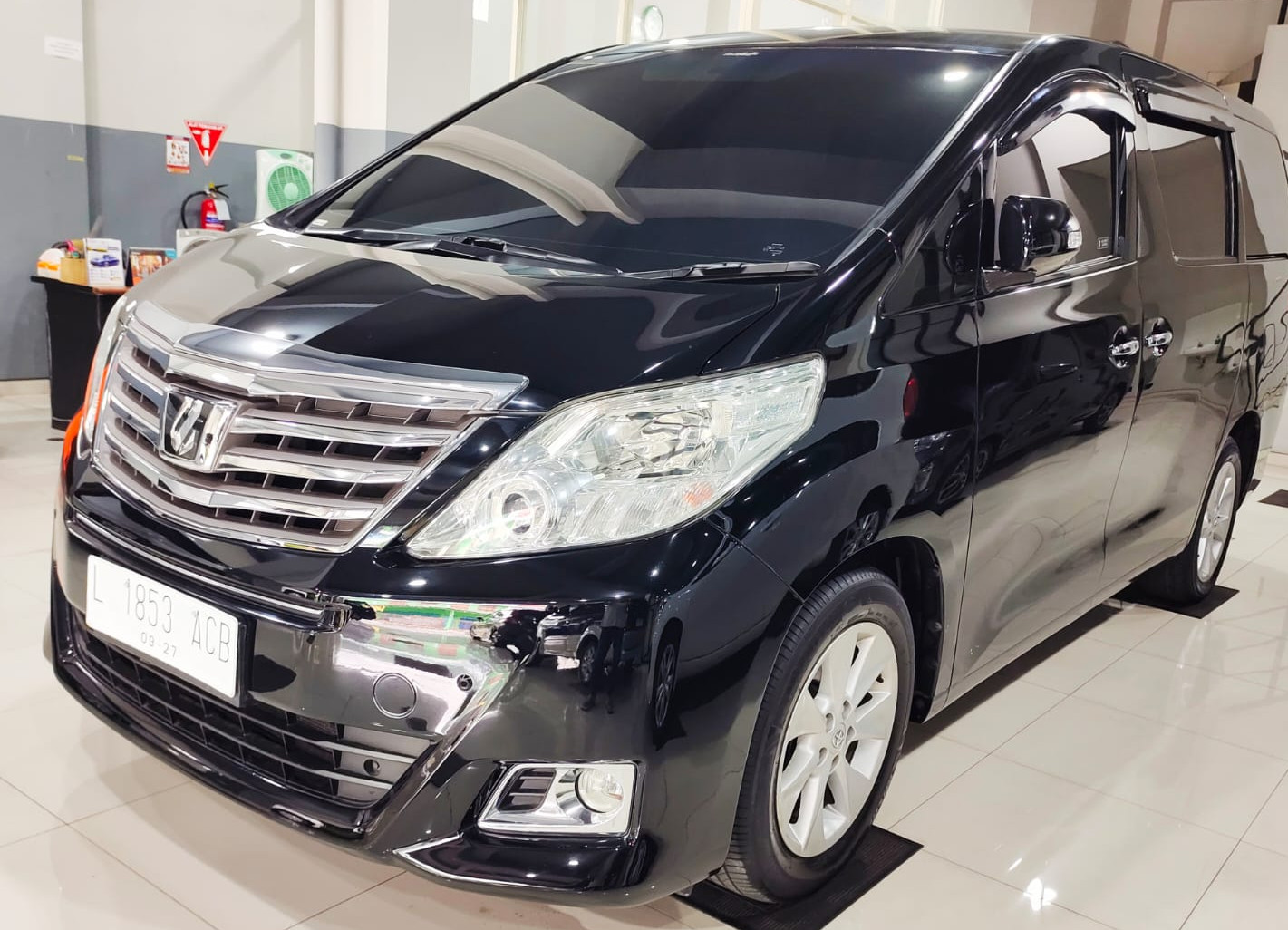 2012 Toyota Alphard 2012 Toyota Alphard