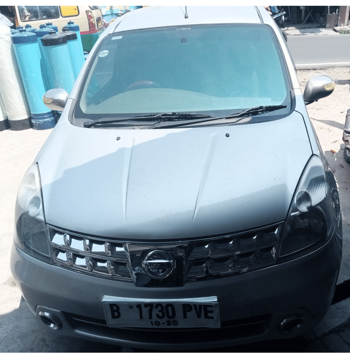 2004 Nissan Grand Livina Bekas 2004 Nissan Grand Livina Bekas