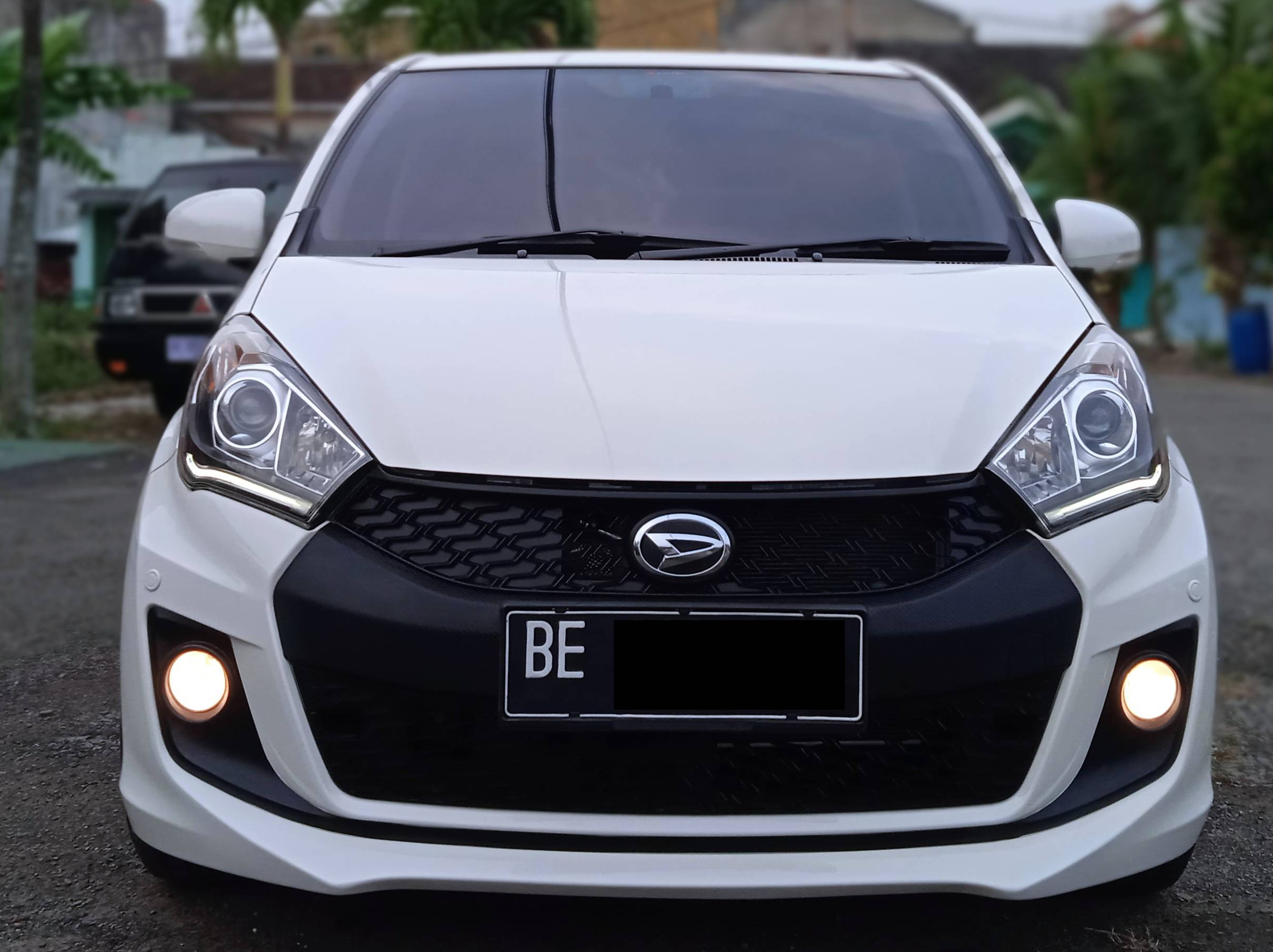 Second Hand 2015 Daihatsu Sirion Second Hand 2015 Daihatsu Sirion