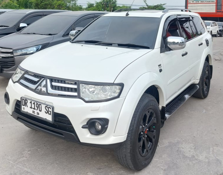 2013 Mitsubishi Pajero Sport 2013 Mitsubishi Pajero Sport