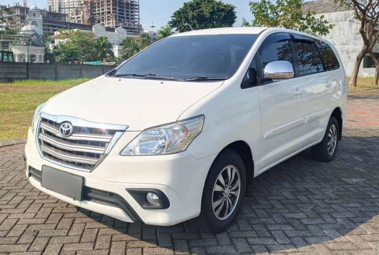 2013 Toyota Innova 2013 Toyota Innova
