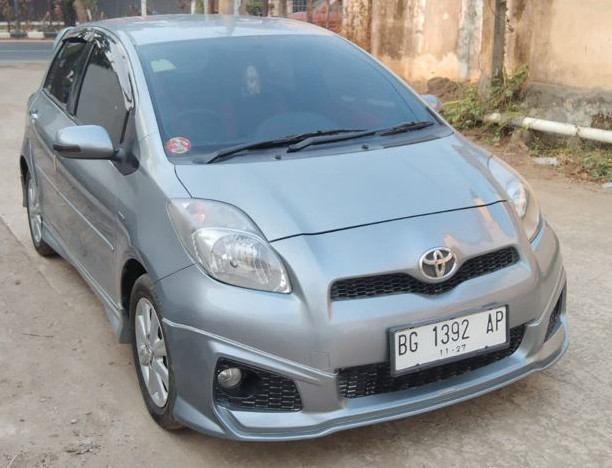 2013 Toyota Yaris 2013 Toyota Yaris