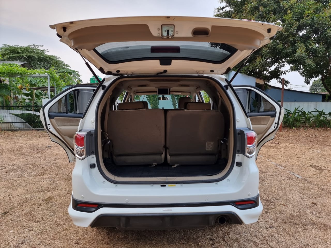 2015 Toyota Fortuner  2015 Toyota Fortuner