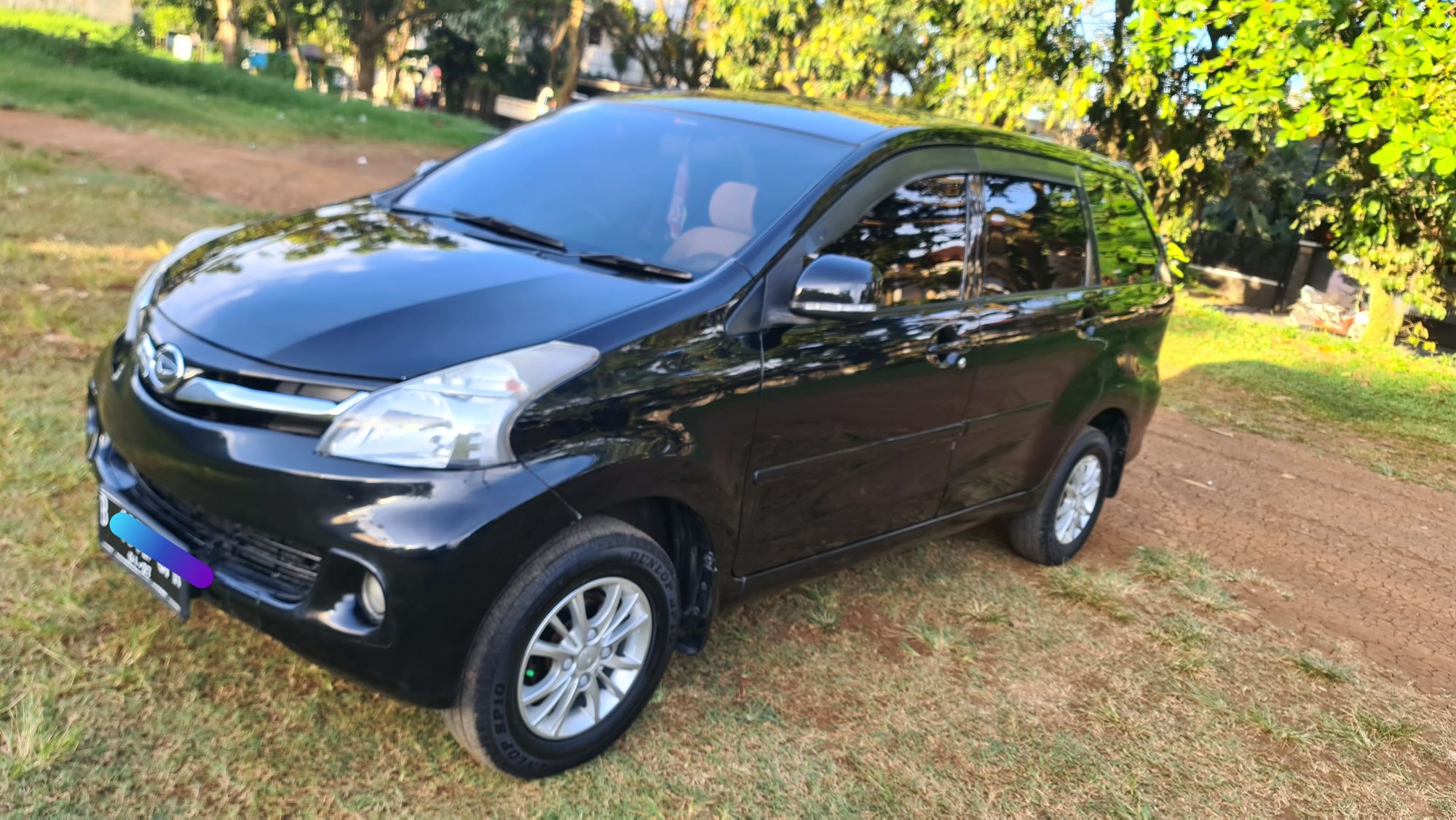 2012 Daihatsu Xenia 2012 Daihatsu Xenia