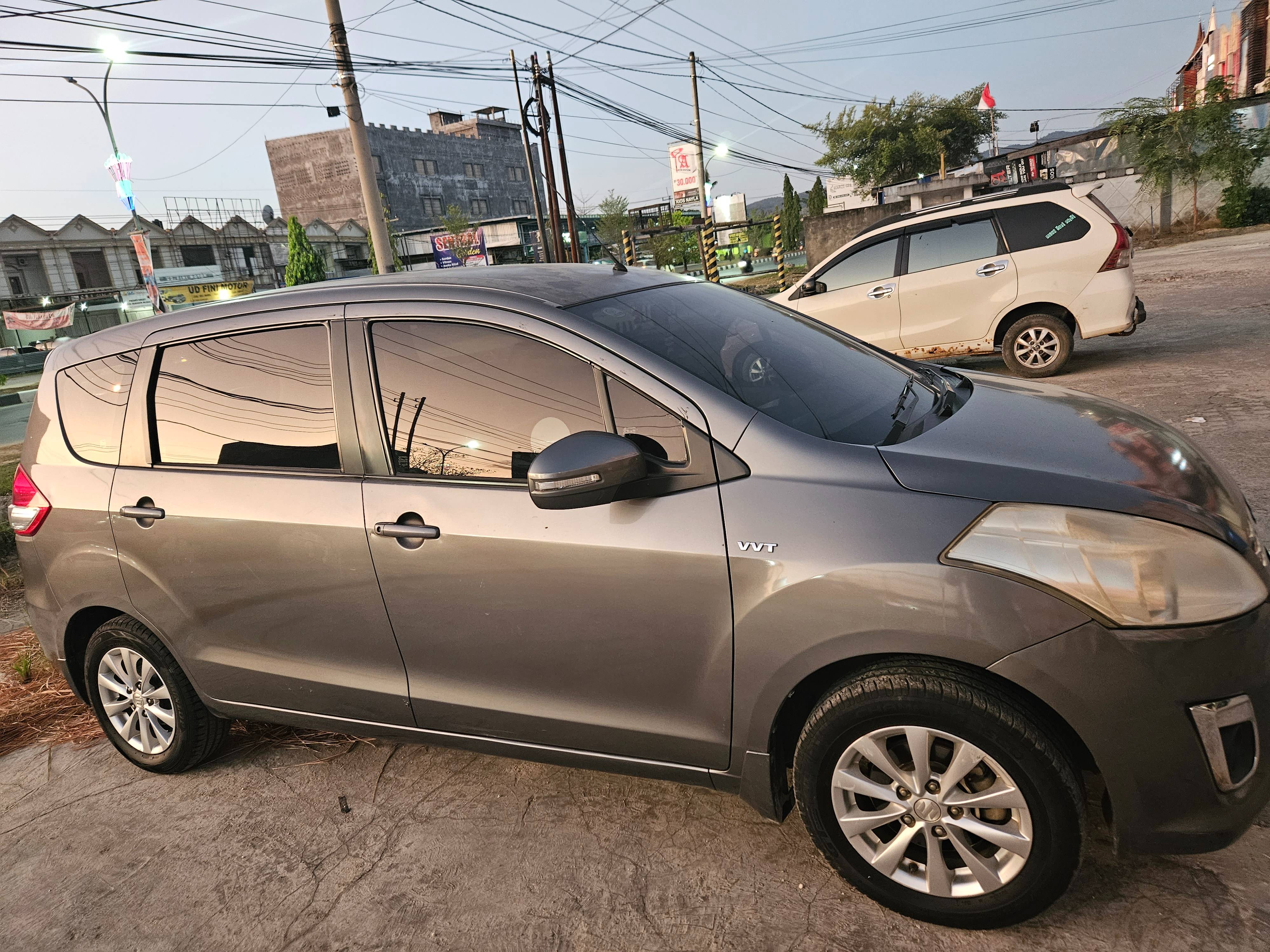 Second Hand 2015 Suzuki Ertiga  Second Hand 2015 Suzuki Ertiga