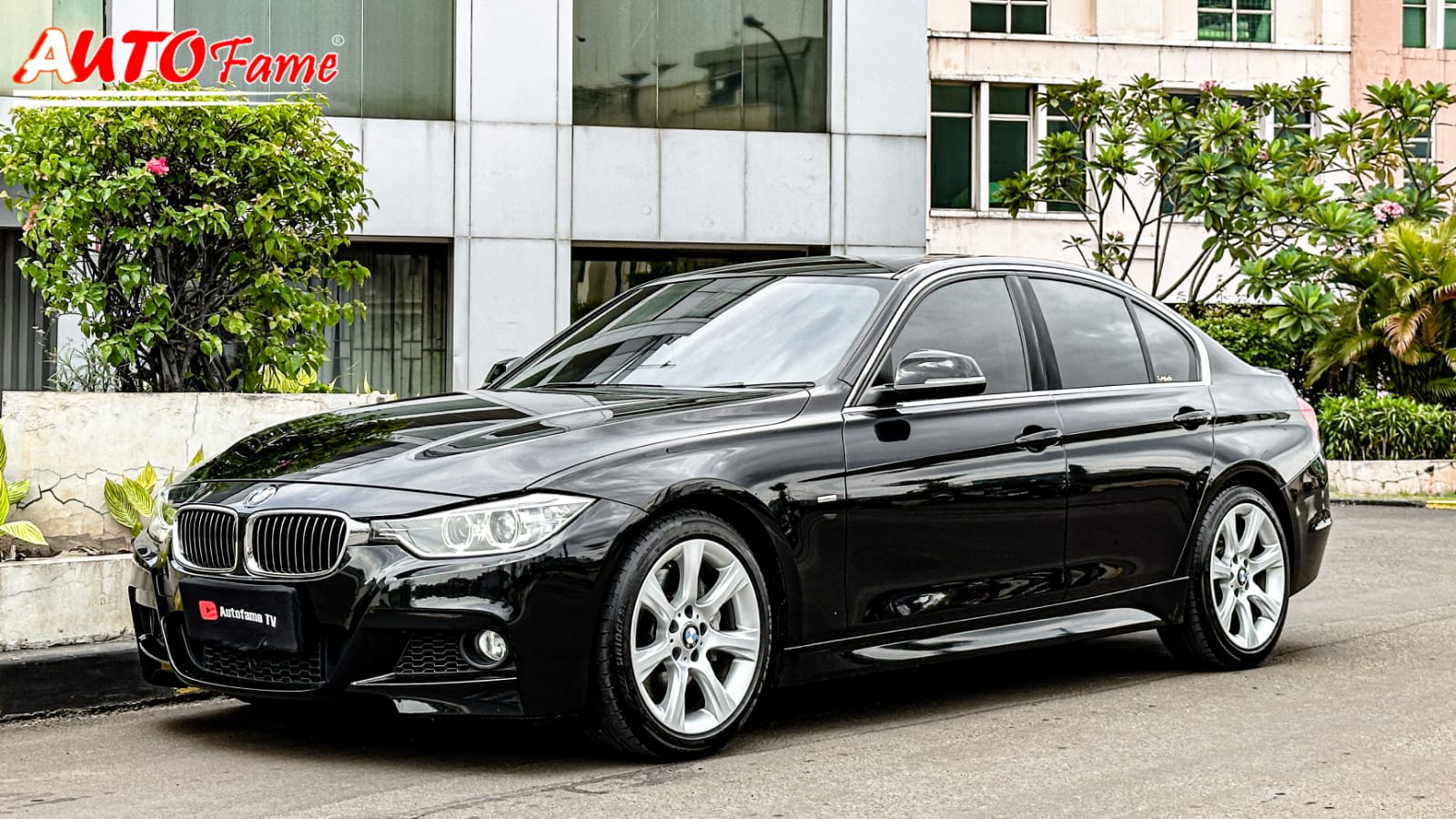 2013 BMW 3 Series Sedan  2013 BMW 3 Series Sedan