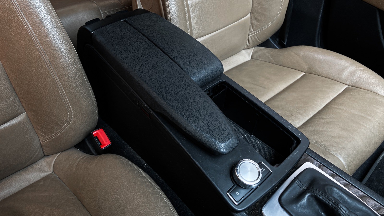 2013 Mercedes Benz C-Class Sedan 2013 Mercedes Benz C-Class Sedan