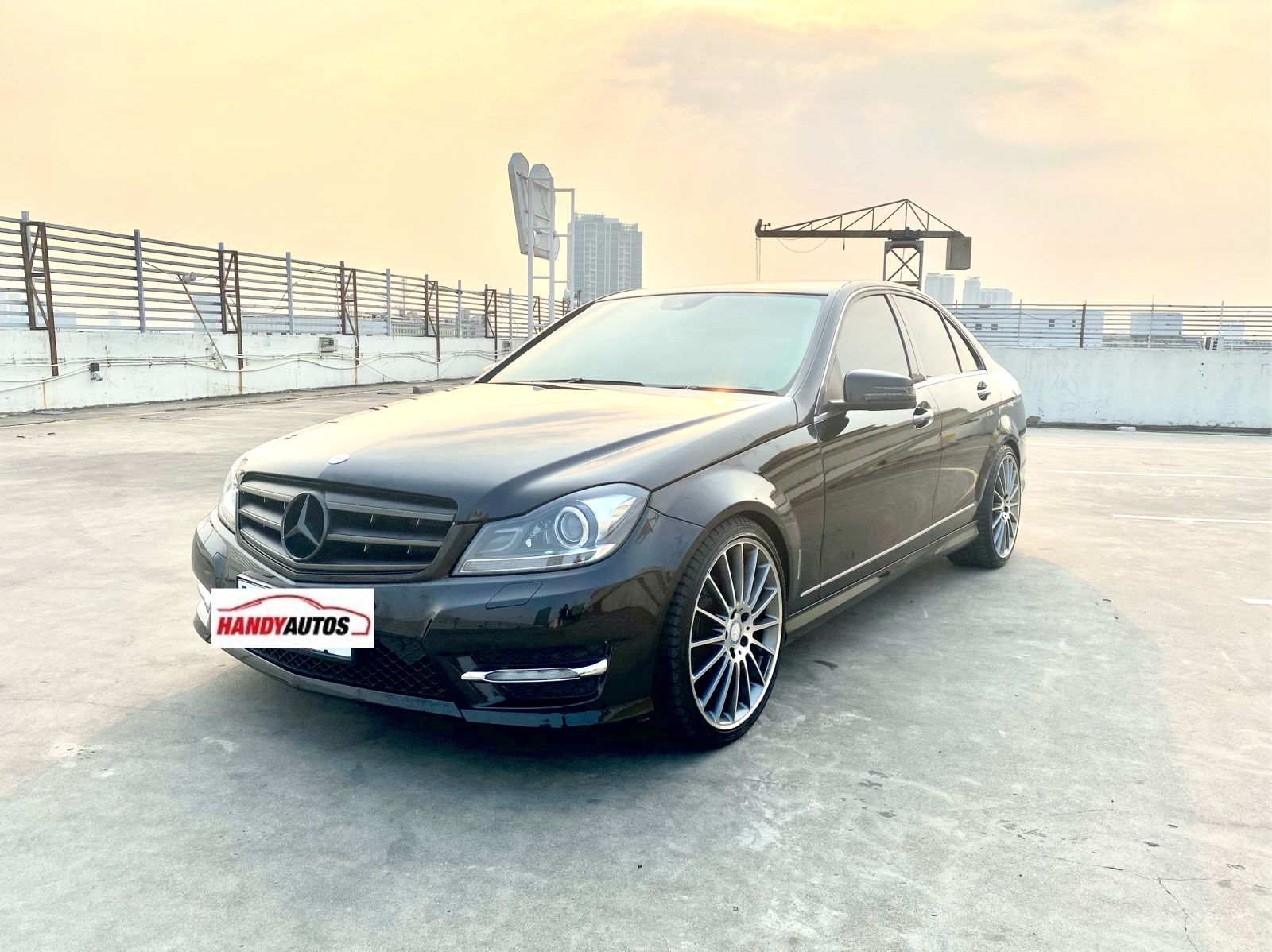 Second Hand 2013 Mercedes Benz C-Class Second Hand 2013 Mercedes Benz C-Class