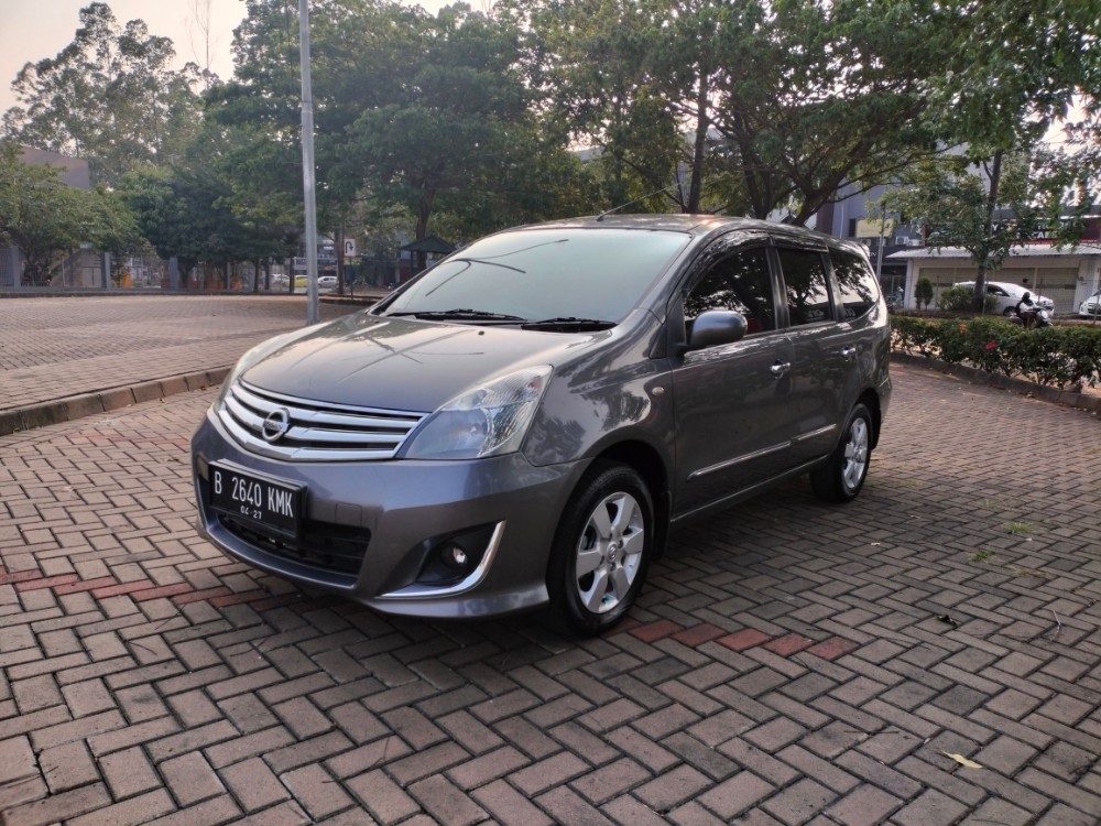 2013 Nissan Grand Livina