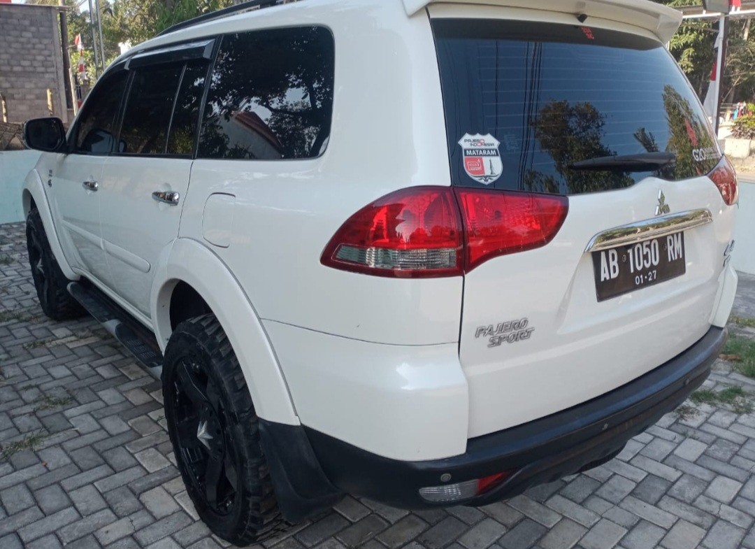 2013 Mitsubishi Pajero Sport  2013 Mitsubishi Pajero Sport