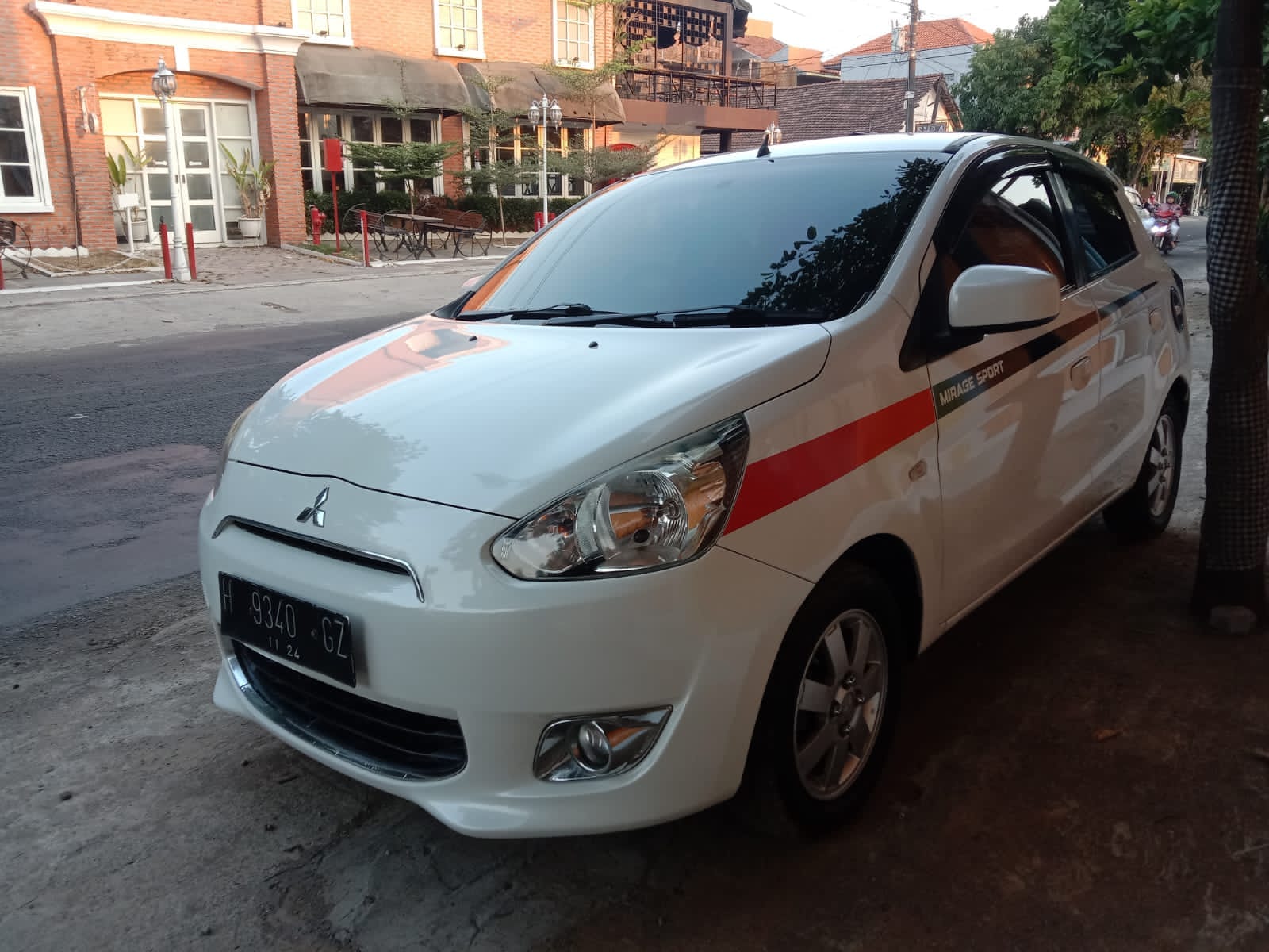 Second Hand 2014 Mitsubishi Mirage Second Hand 2014 Mitsubishi Mirage