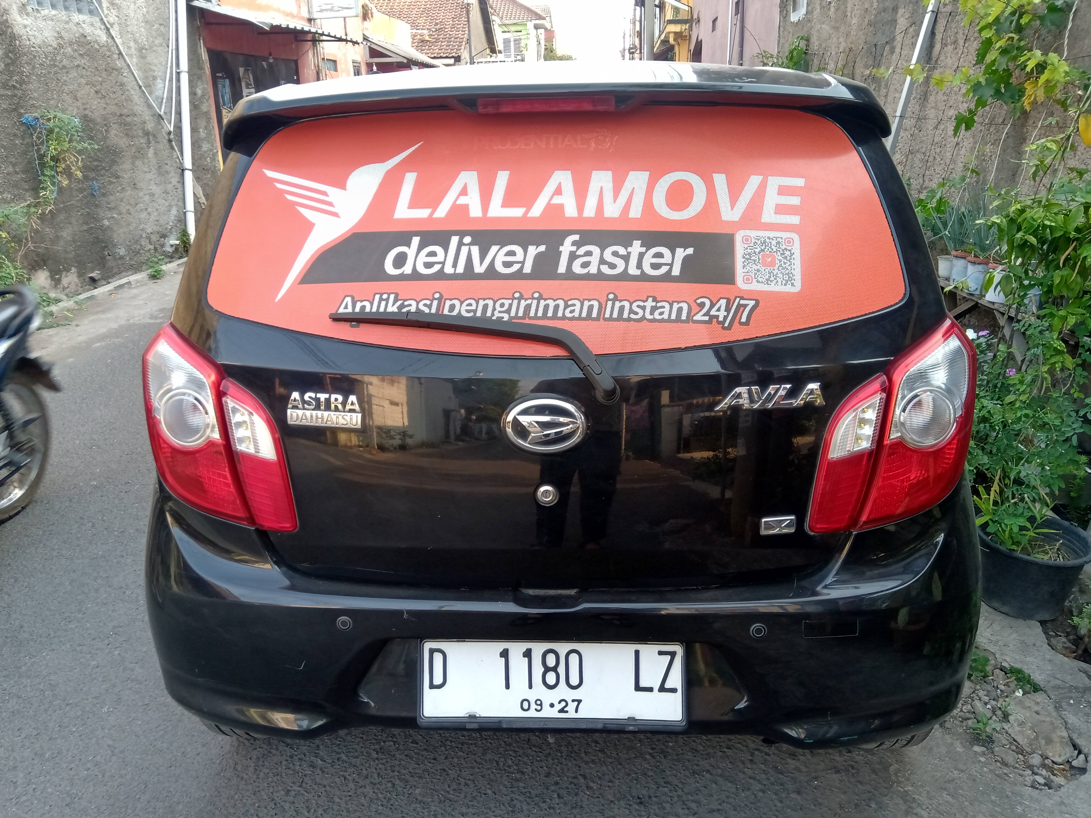 2016 Daihatsu Ayla  2016 Daihatsu Ayla