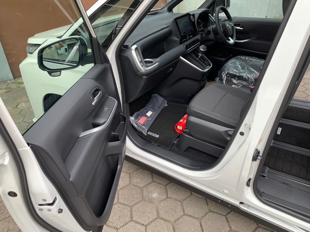 2023 Toyota Voxy 2023 Toyota Voxy