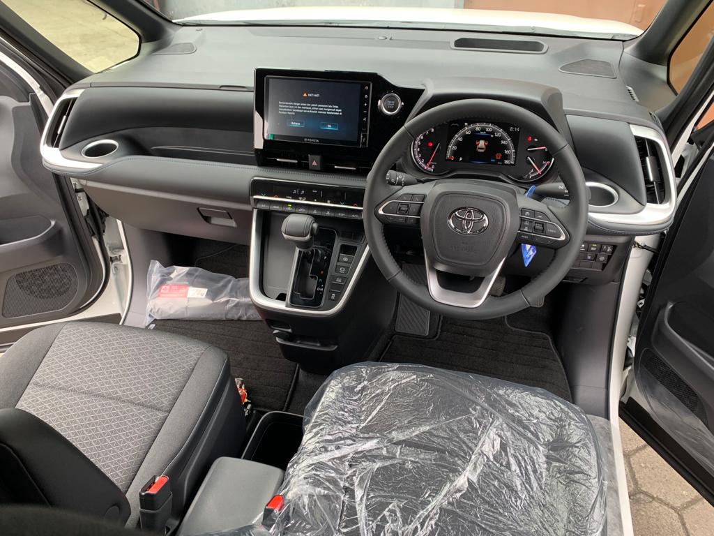 2023 Toyota Voxy 2023 Toyota Voxy