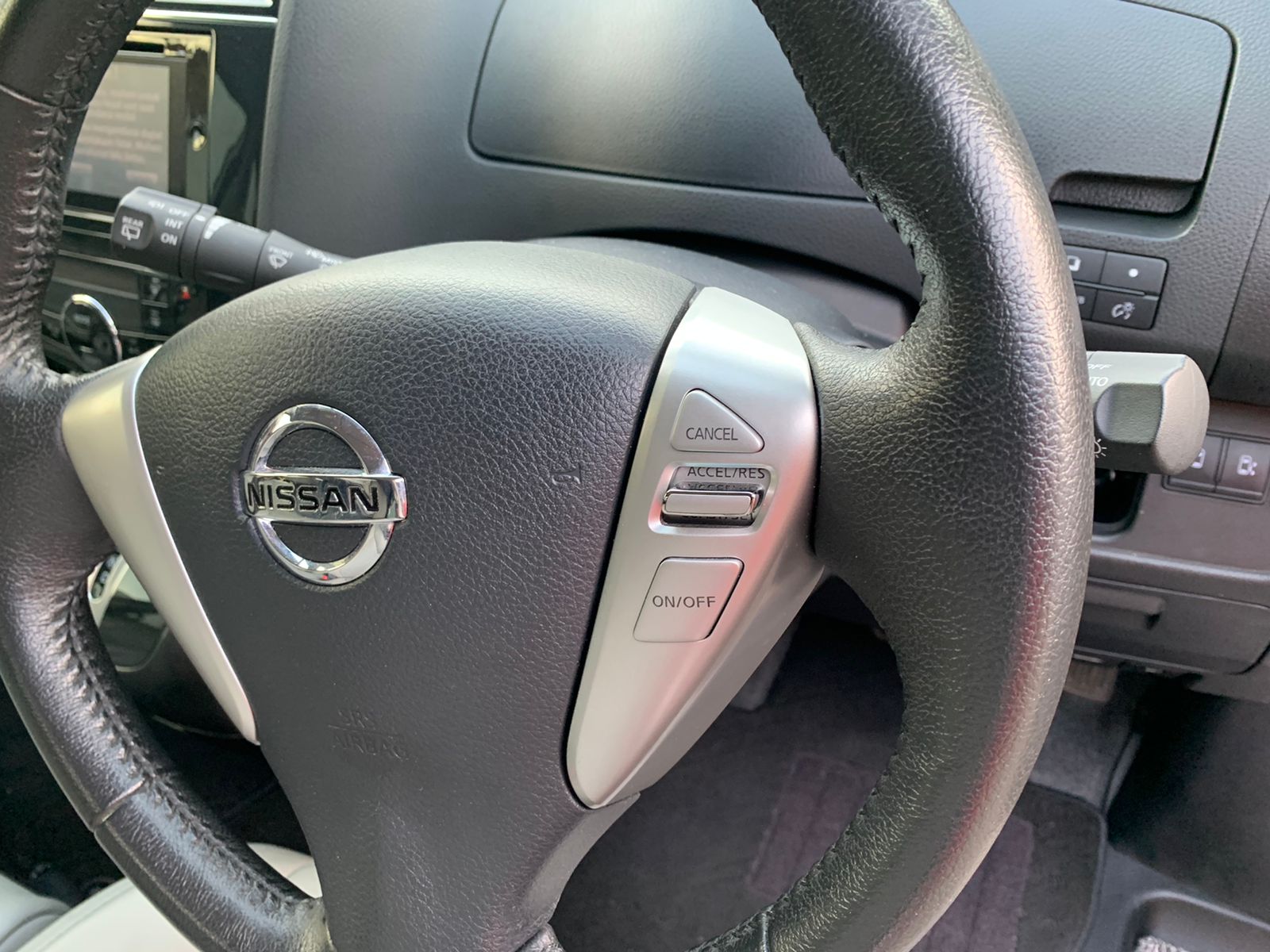 2014 Nissan Serena 2014 Nissan Serena