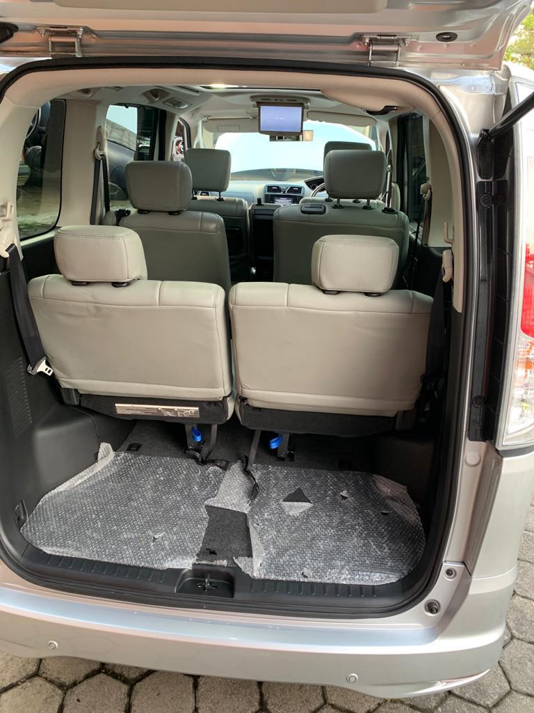 2014 Nissan Serena 2014 Nissan Serena