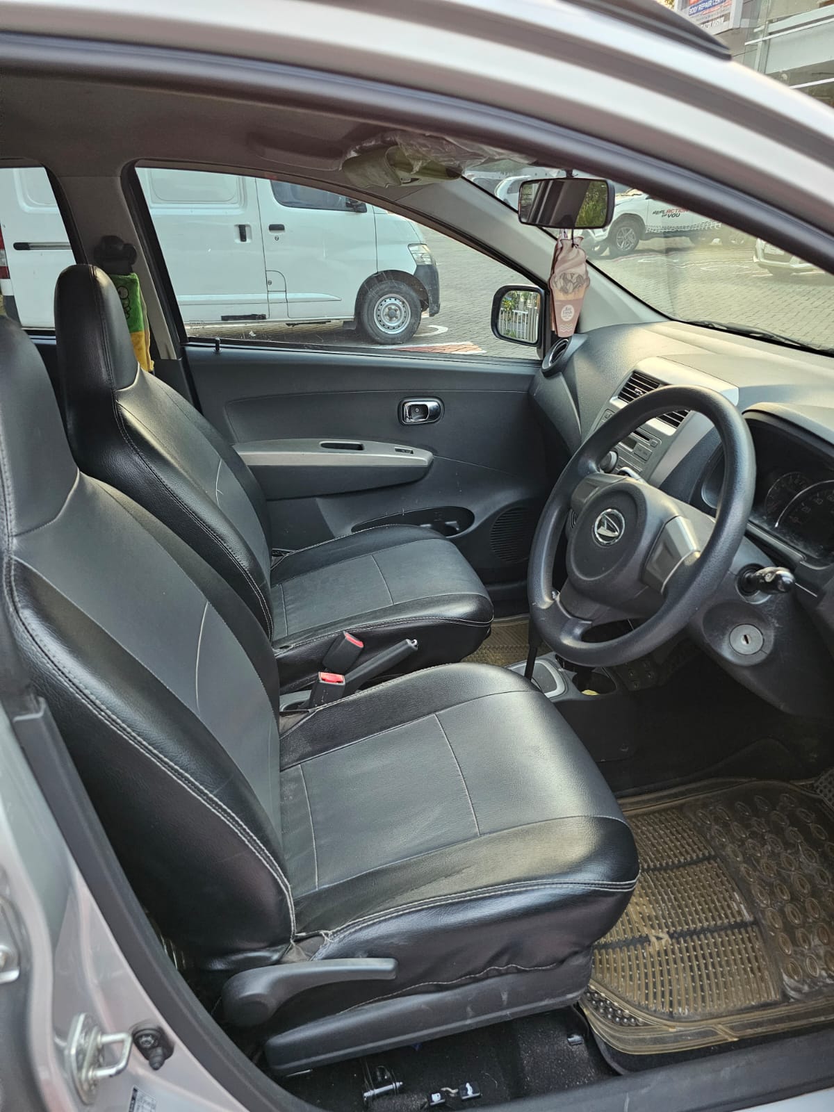 2016 Daihatsu Ayla 2016 Daihatsu Ayla