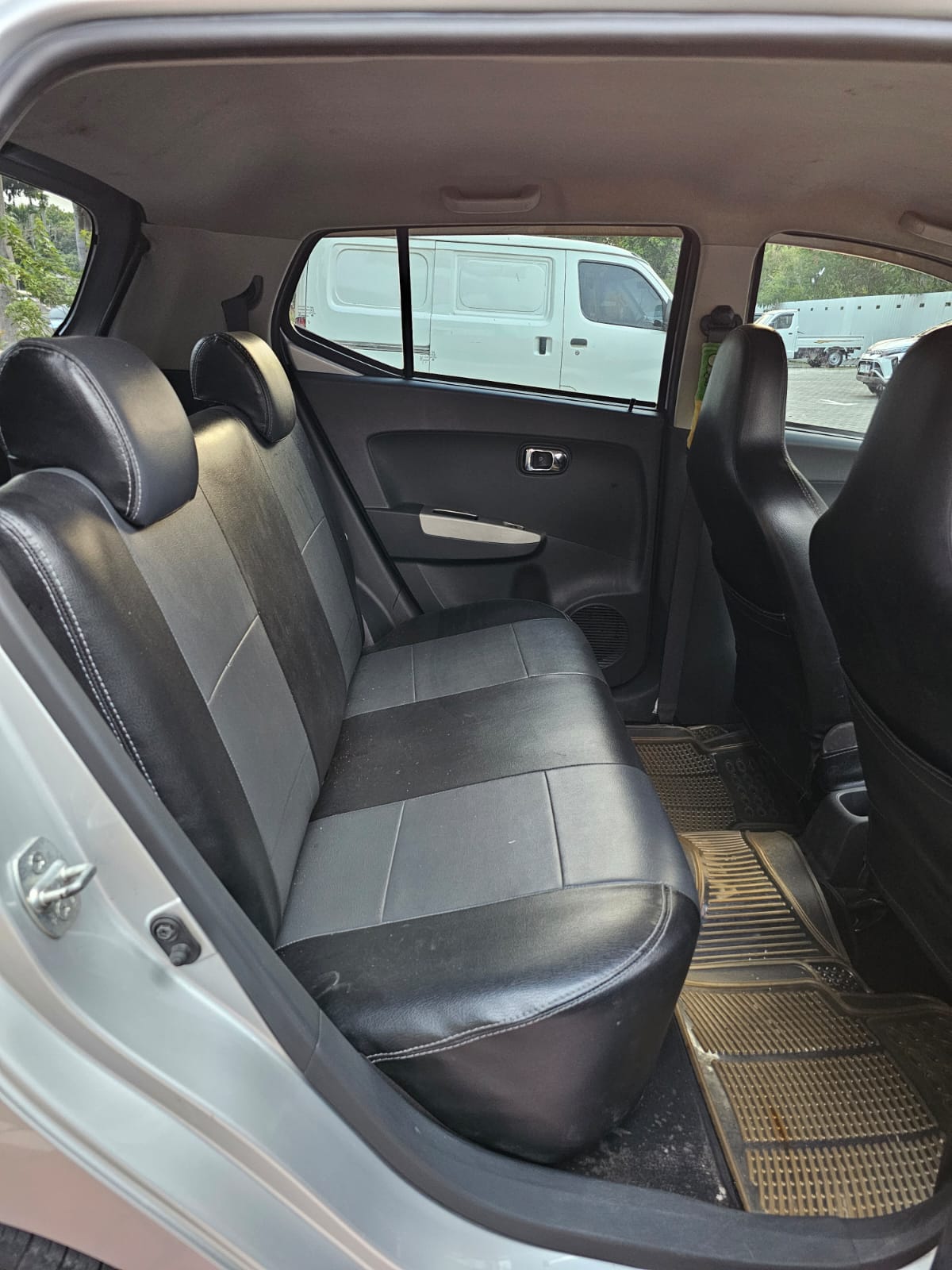 2016 Daihatsu Ayla 2016 Daihatsu Ayla