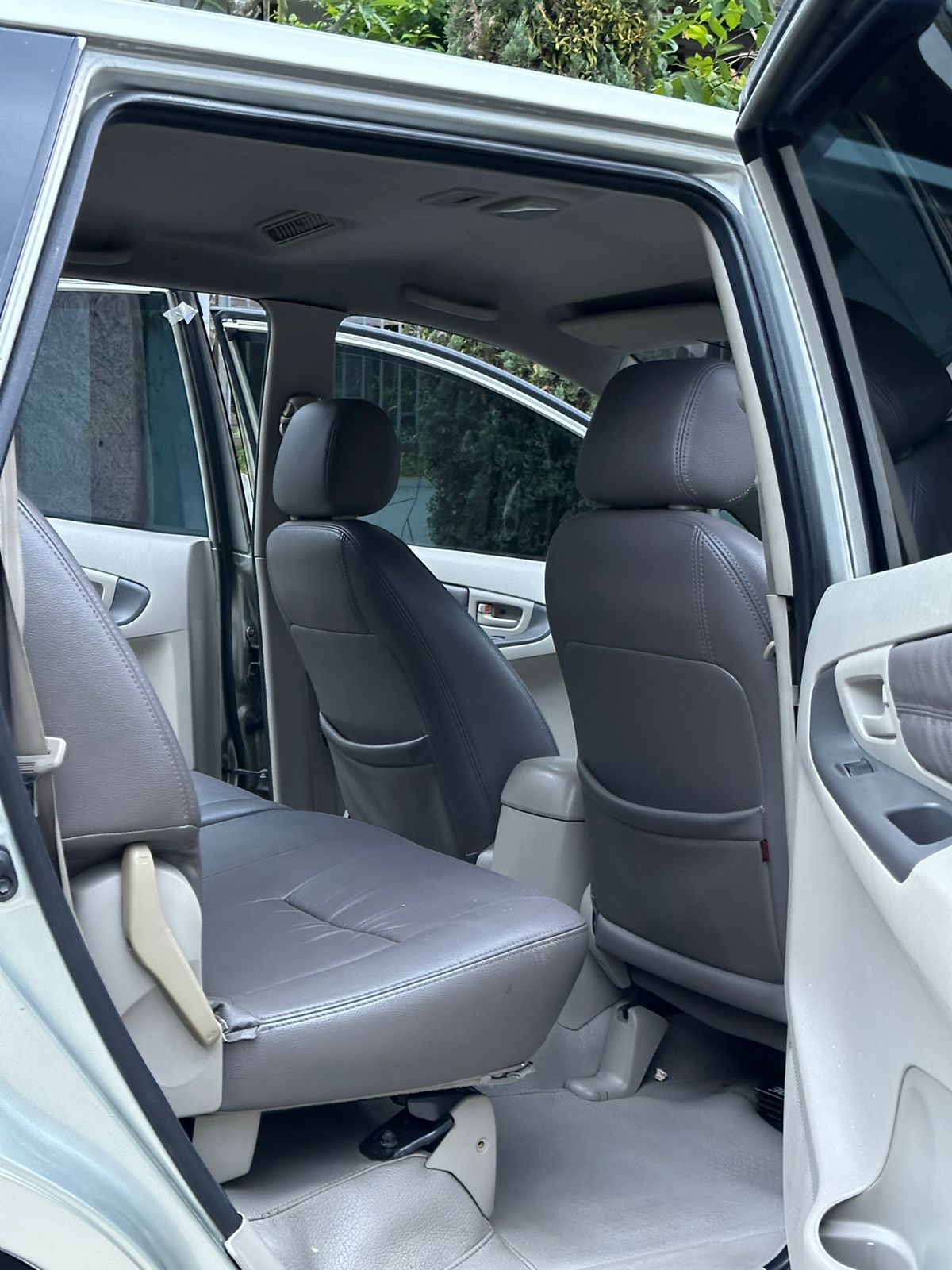 2011 Toyota Kijang Innova 2011 Toyota Kijang Innova