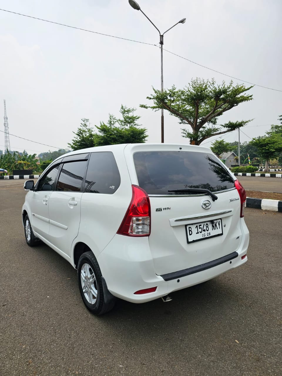 2013 Daihatsu Xenia 2013 Daihatsu Xenia