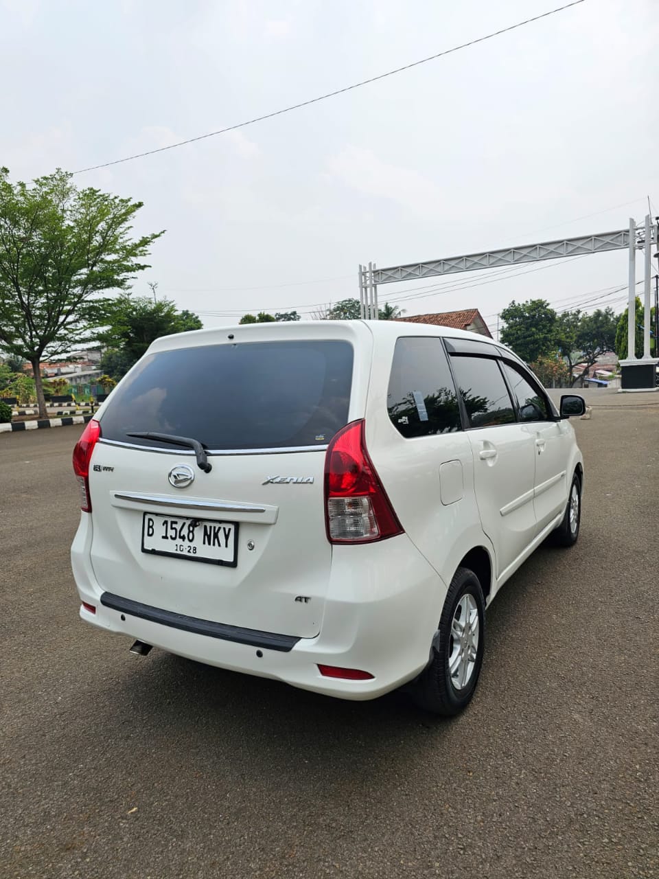 2013 Daihatsu Xenia 2013 Daihatsu Xenia