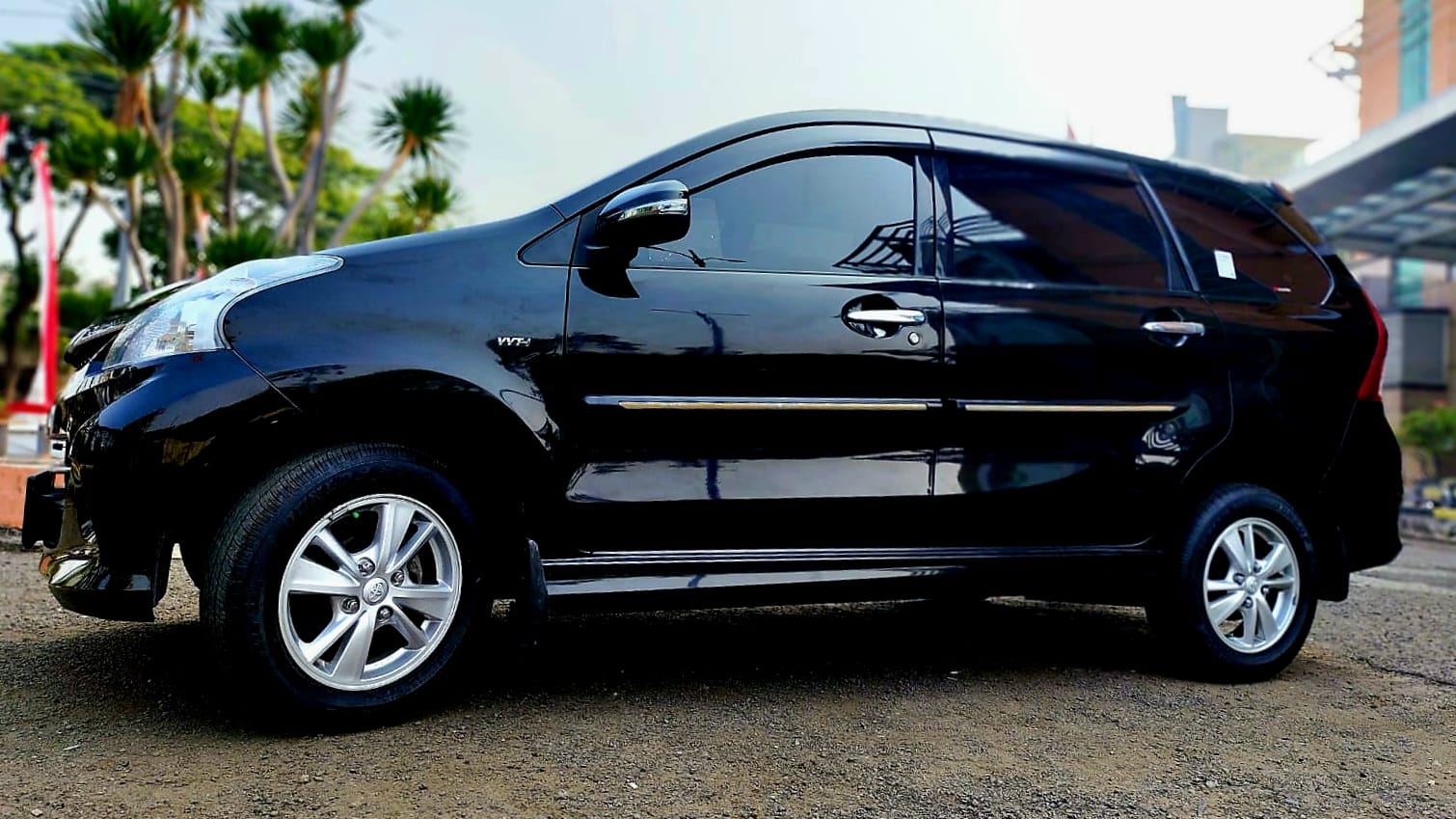 2013 Toyota Avanza Veloz 2013 Toyota Avanza Veloz