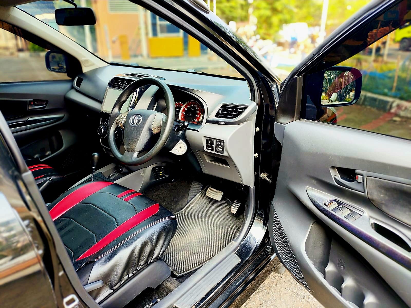 2013 Toyota Avanza Veloz 2013 Toyota Avanza Veloz