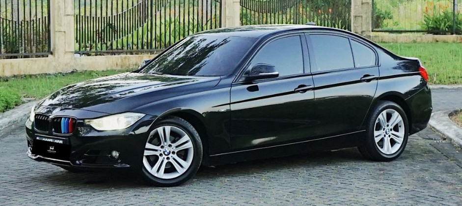 Second Hand 2012 BMW 3 Series Sedan Second Hand 2012 BMW 3 Series Sedan
