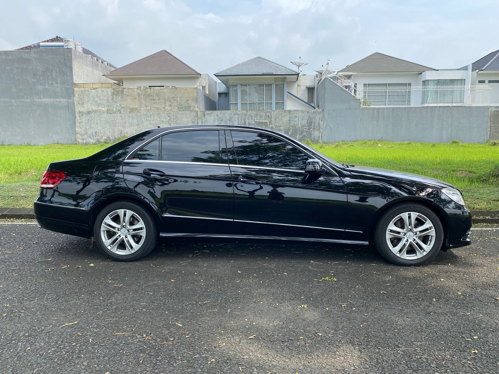 2010 Mercedes Benz E-Class 2010 Mercedes Benz E-Class