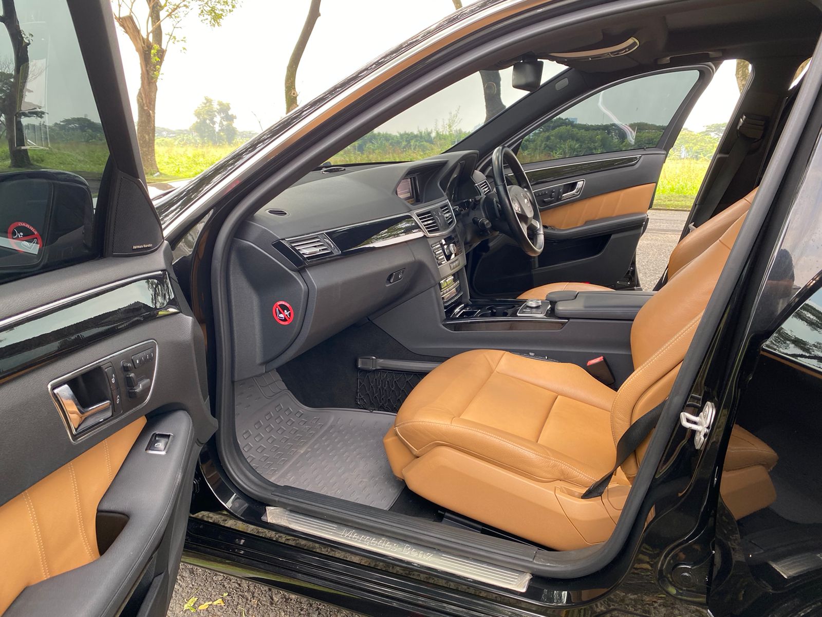 2010 Mercedes Benz E-Class 2010 Mercedes Benz E-Class