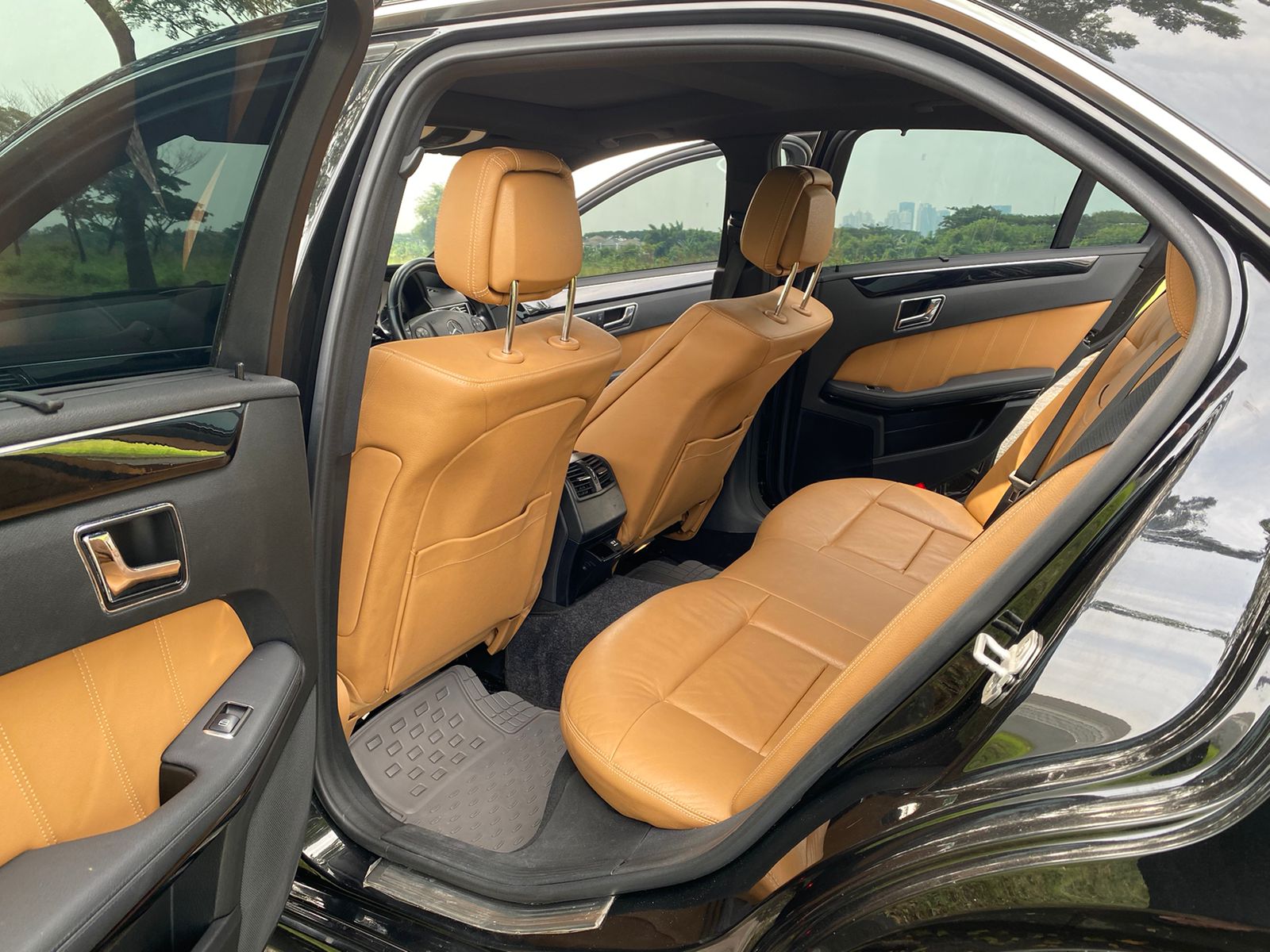 2010 Mercedes Benz E-Class 2010 Mercedes Benz E-Class