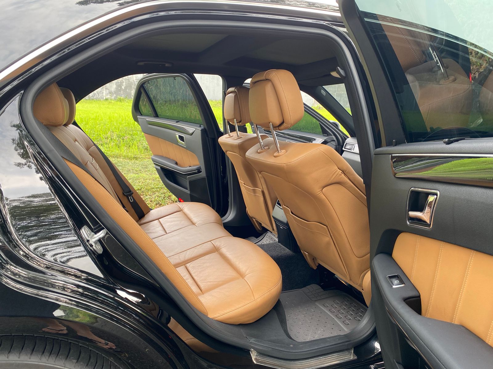 2010 Mercedes Benz E-Class 2010 Mercedes Benz E-Class