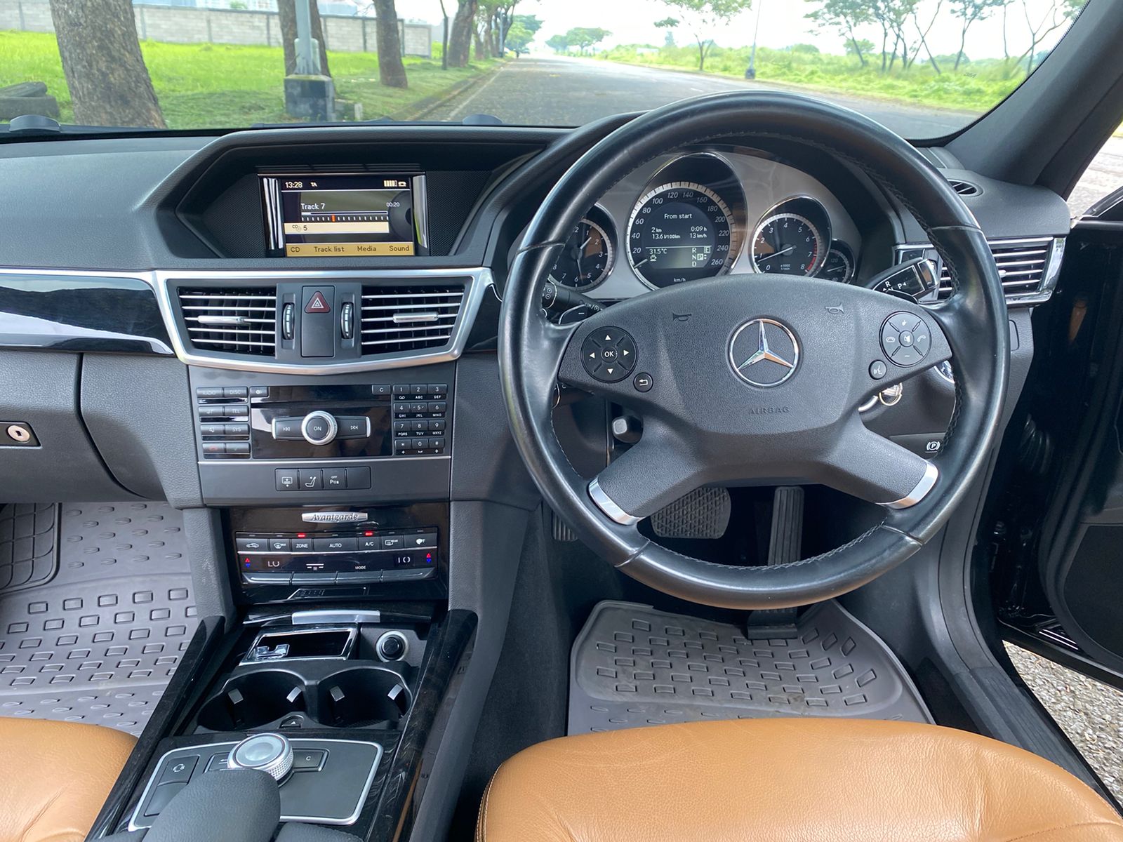 2010 Mercedes Benz E-Class 2010 Mercedes Benz E-Class