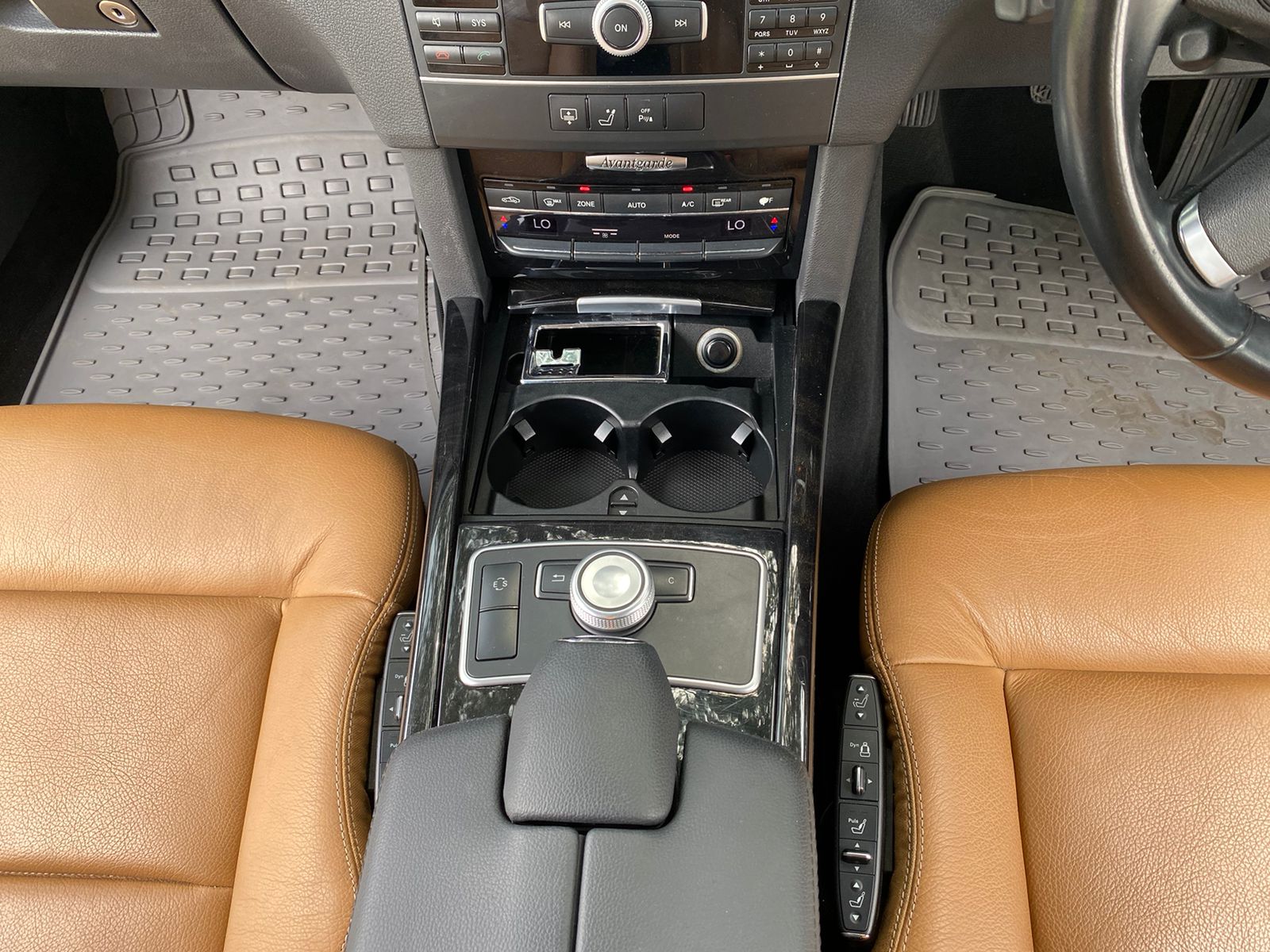 2010 Mercedes Benz E-Class 2010 Mercedes Benz E-Class