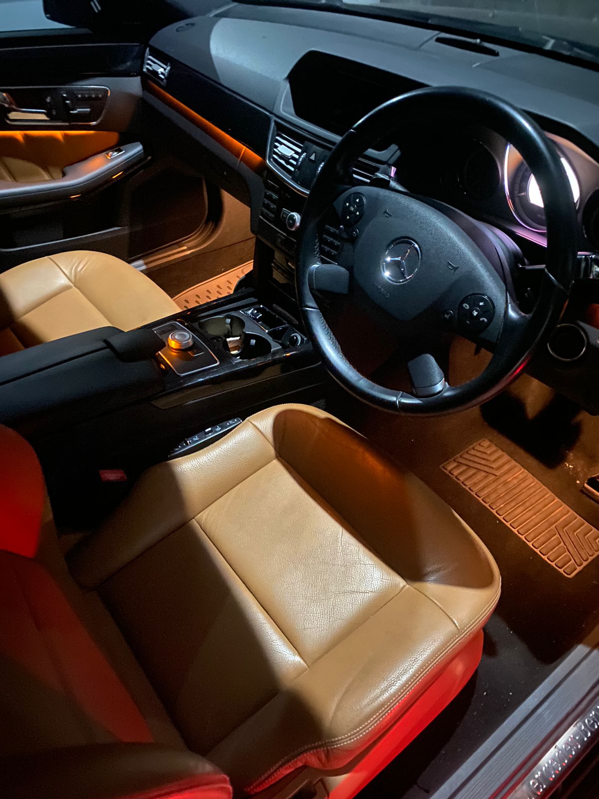 2010 Mercedes Benz E-Class 2010 Mercedes Benz E-Class