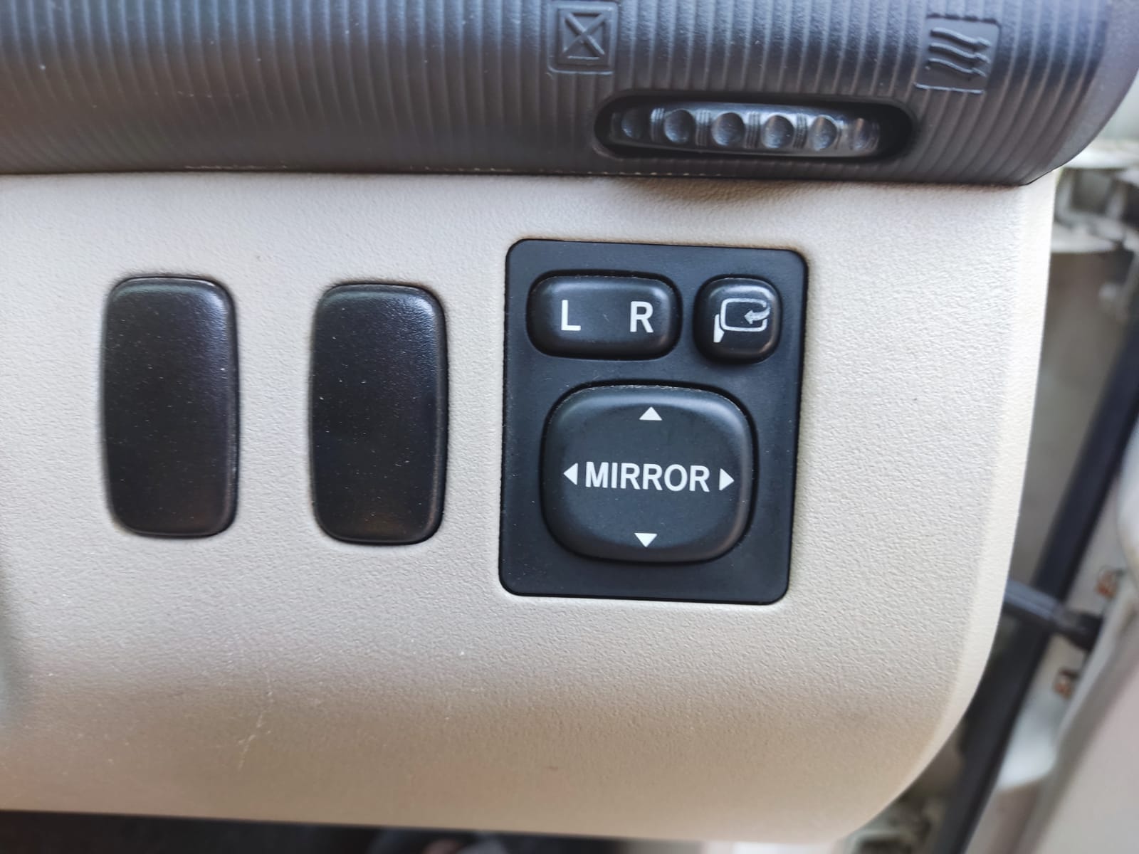 2010 Mitsubishi Pajero Sport 2010 Mitsubishi Pajero Sport