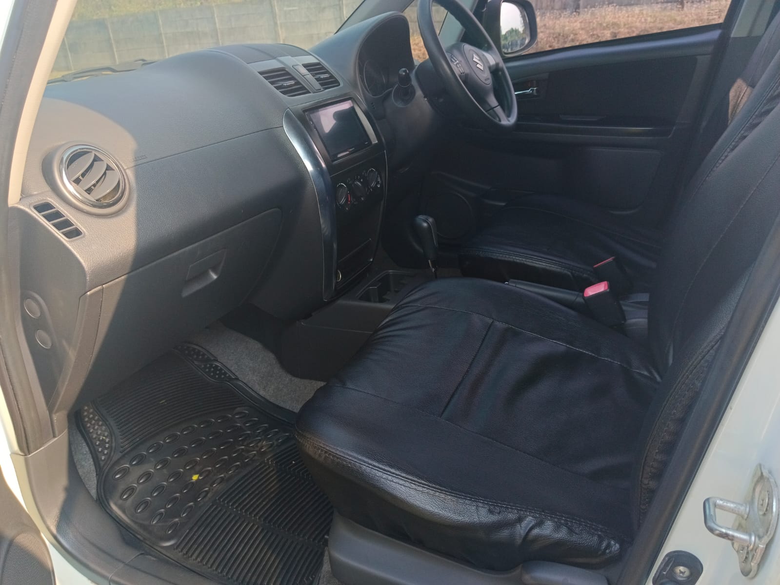 2011 Suzuki SX4 2011 Suzuki SX4