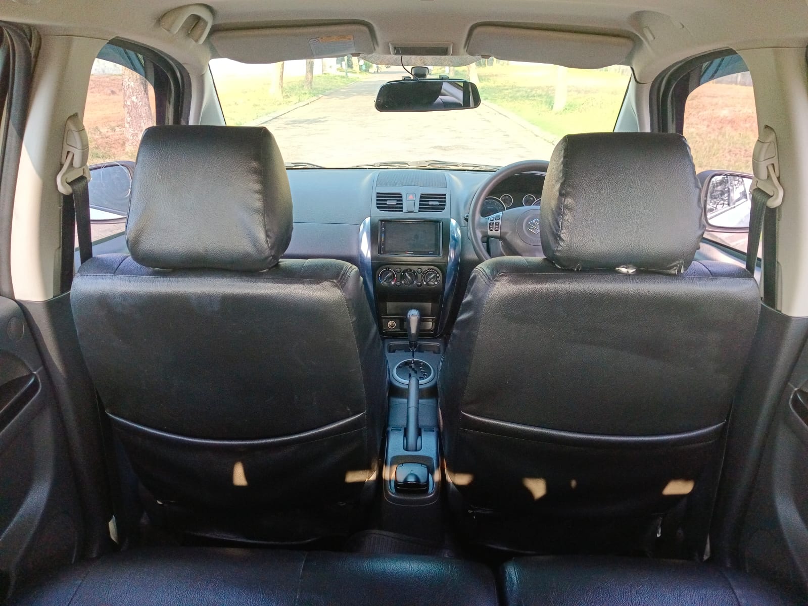 2011 Suzuki SX4 2011 Suzuki SX4