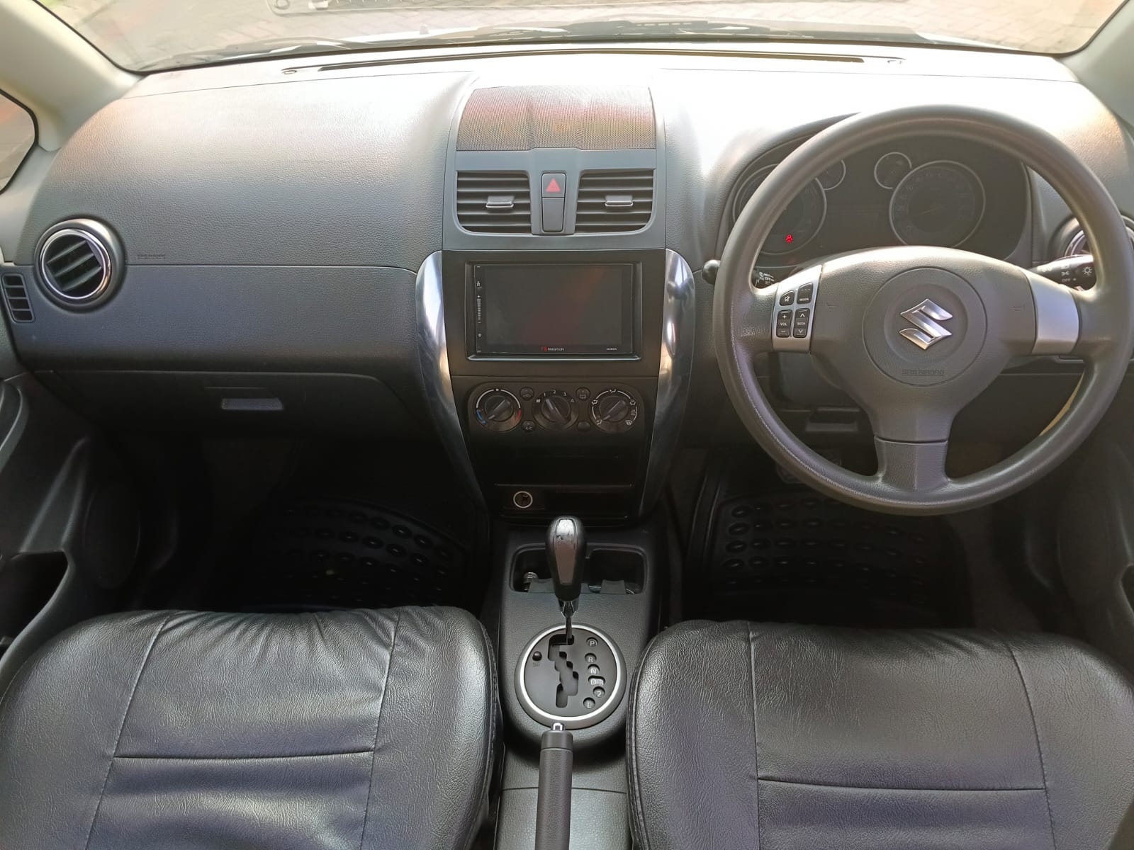 2011 Suzuki SX4 2011 Suzuki SX4